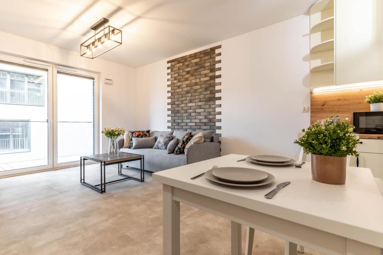 Wrocapartments Citycenter - Parking Free Вроцлав Екстер'єр фото