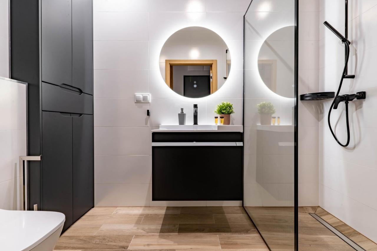 Wrocapartments Citycenter - Parking Free Вроцлав Екстер'єр фото